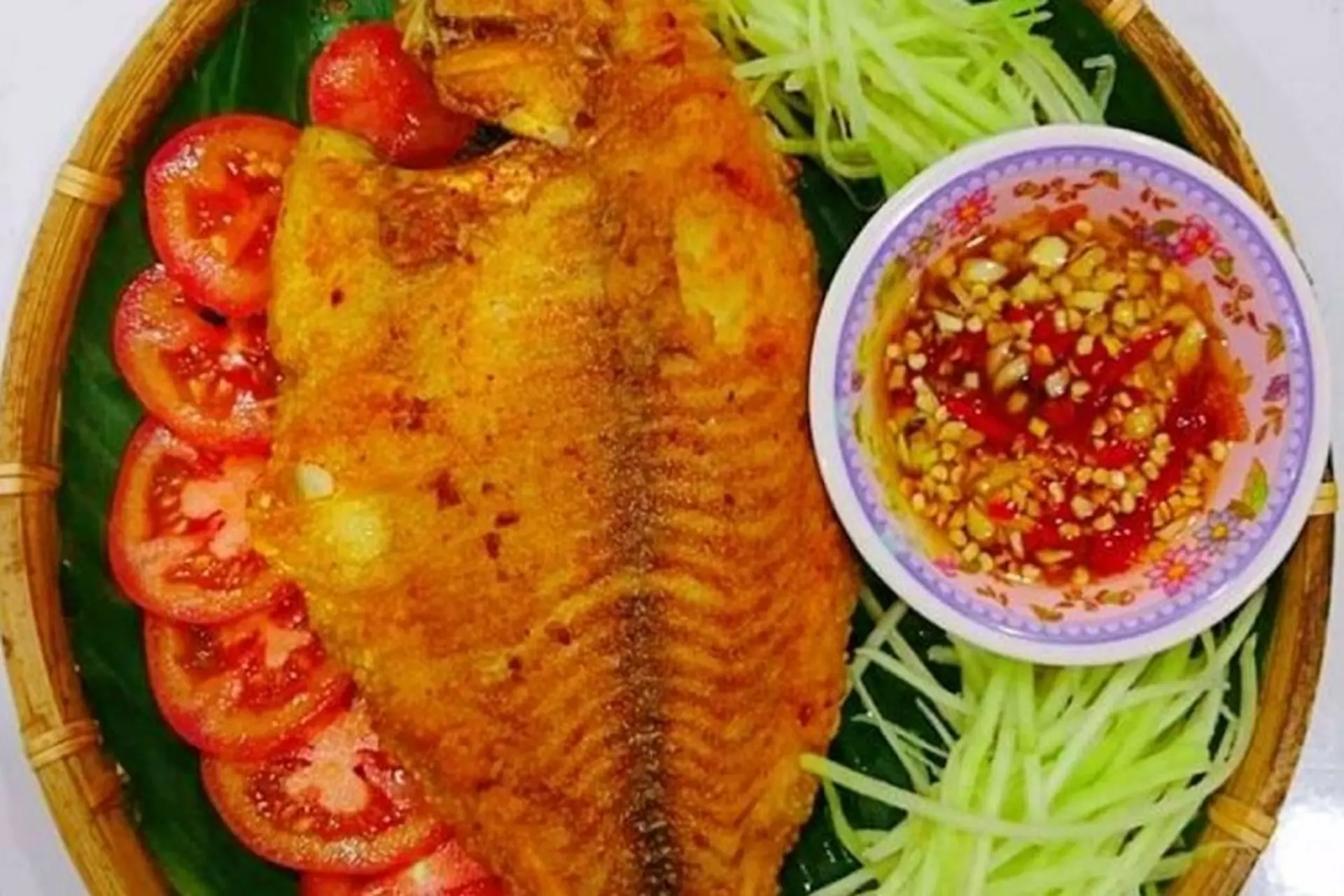 Cá diêu hồng chiên mắm xoài