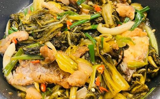 Cá Điêu Hồng Om Dưa Cải