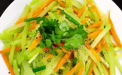 Su hào cà rốt xào