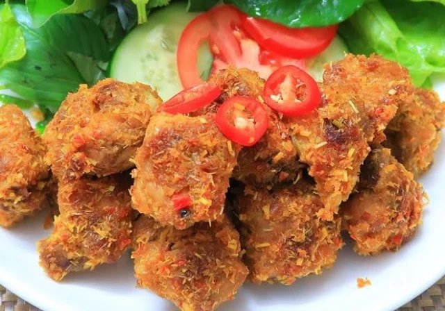 Sườn heo muối sả chiên