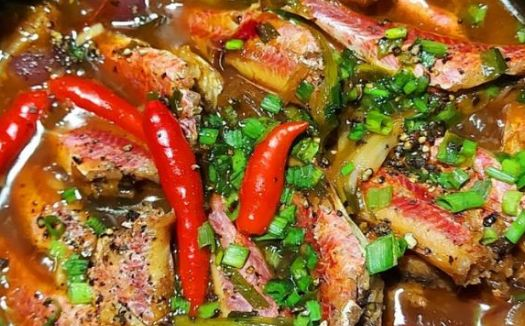 Cá Phèn kho tiêu