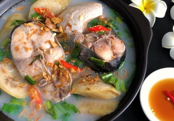 Canh chua cá basa