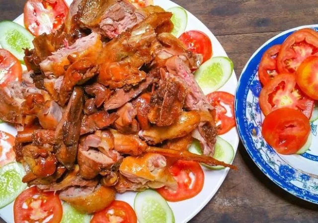 Vịt Khìa Nước Dừa