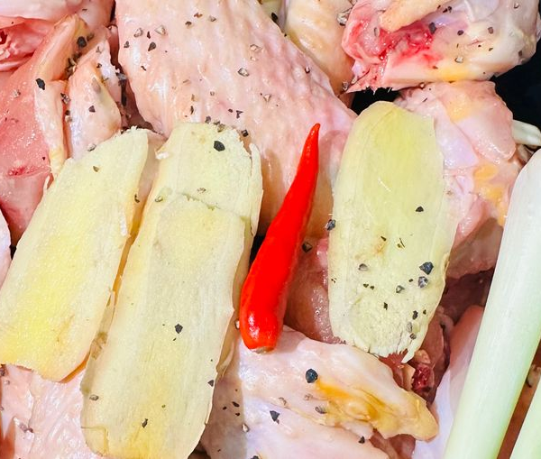 Gà Xào Sả Ớt