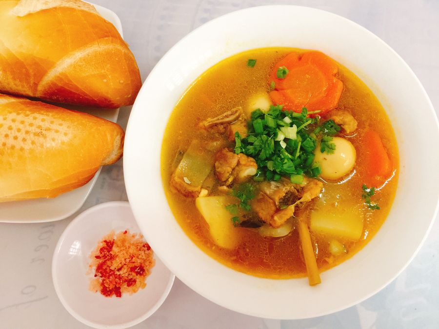 Canh bắp cải cuộn thịt