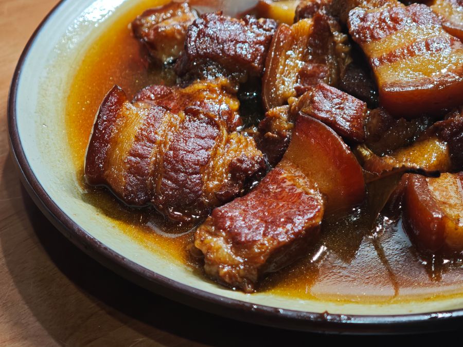 Thịt nạc vai kho tiêu