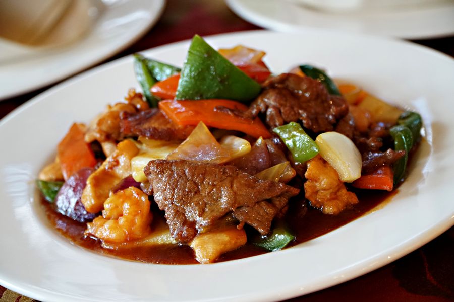 Bò xào hành cần